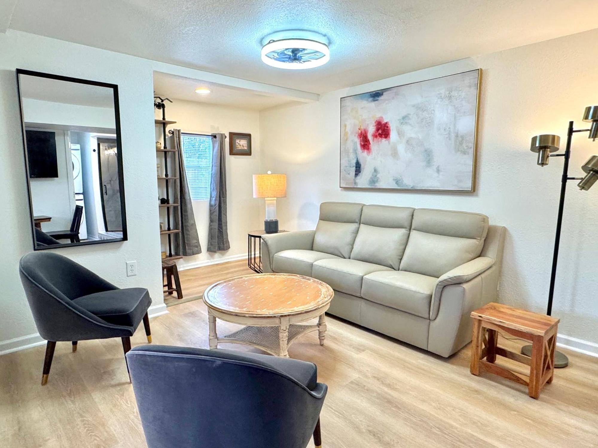 Upgraded Suite - Easy Access To Uptown #N29 オクラホマシティ エクステリア 写真